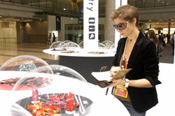 photo_Support Industry corner accumulating the fashion materials is classified by trend. It's more accessible.