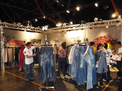 photo_Idenim_pv_コレクト