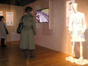 写真＿次世代へ技術を継承する狙いで実施したワークショップでの作品ほかを展示（２）